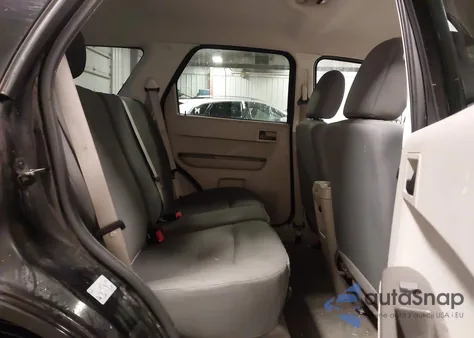 2010 Ford Escape Xls из США, поврежденный, VIN 1FMCU9C75AKC17382